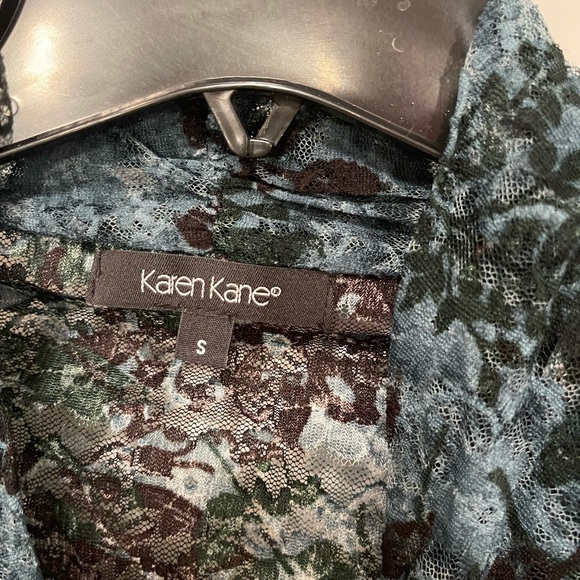 Karen Kane Top - Picture 3 of 9
